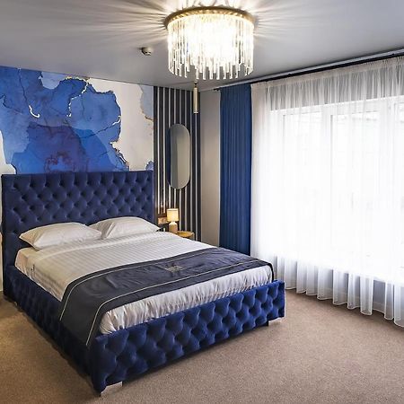 Rich Boutique-Hotel Винница Экстерьер фото