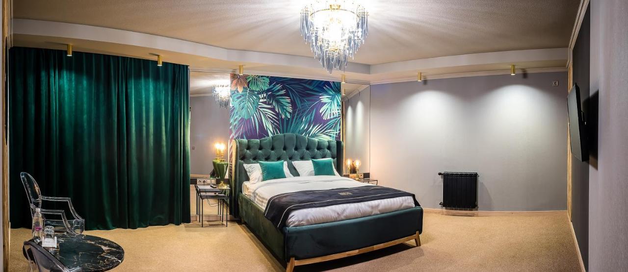Rich Boutique-Hotel Винница Экстерьер фото