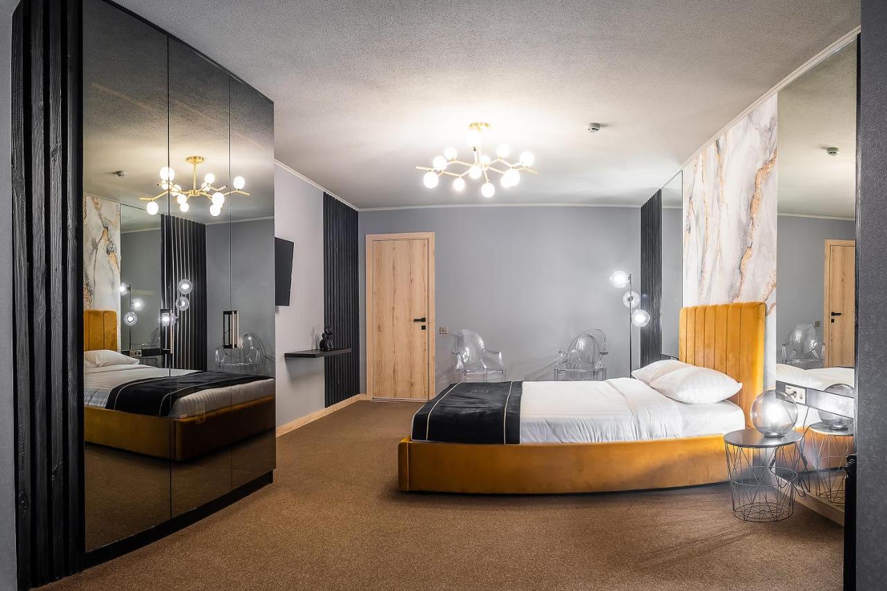 Rich Boutique-Hotel Винница Экстерьер фото