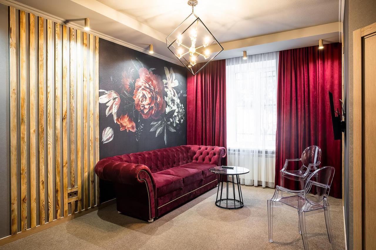 Rich Boutique-Hotel Винница Экстерьер фото
